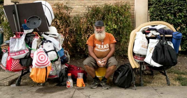 friends-recognizes-homeless-man