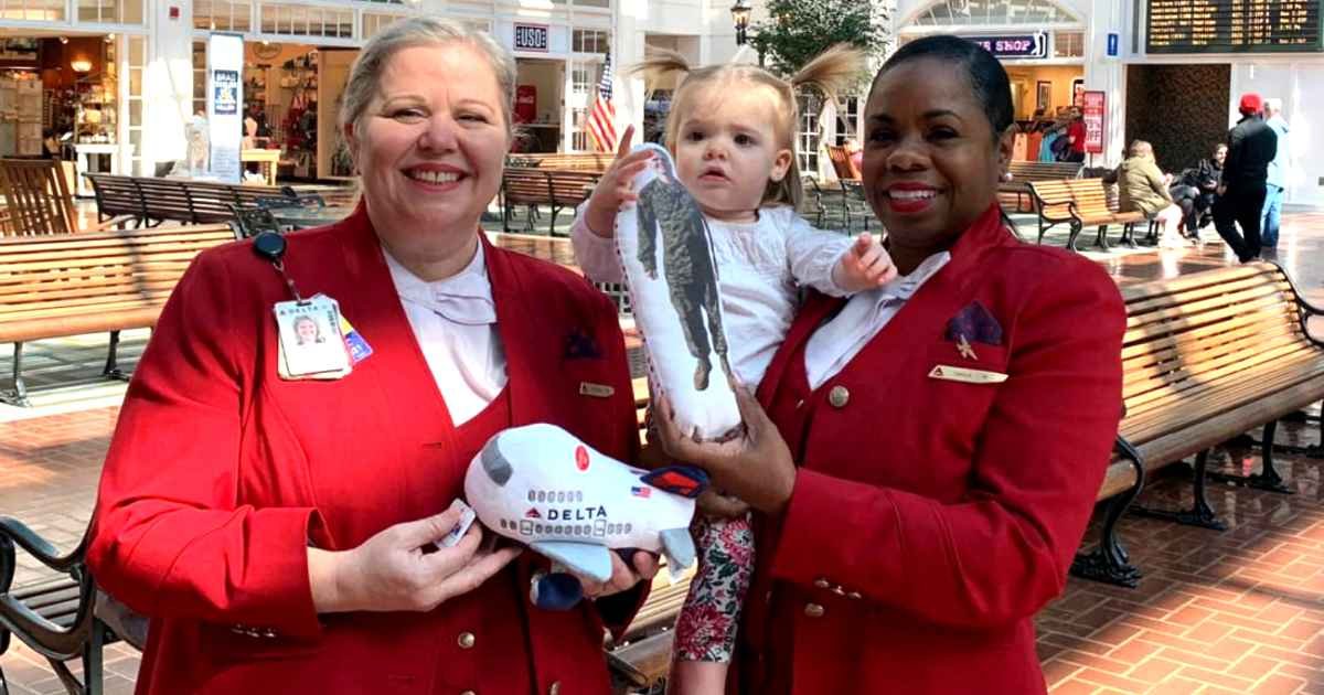delta-employees-reunite-little-girl-lost-military-dad-doll