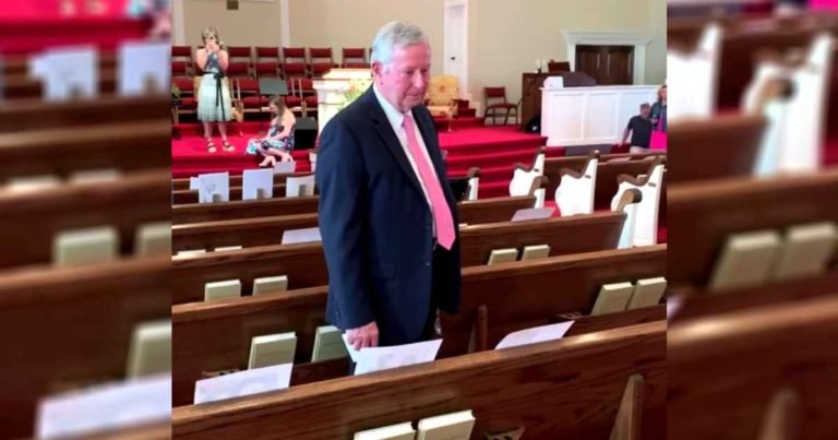 mississippi-pastor-preaches-to-empty-sanctuary