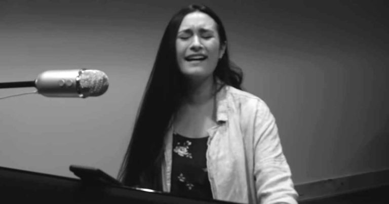 hosanna-cover-melody-joy-cloud