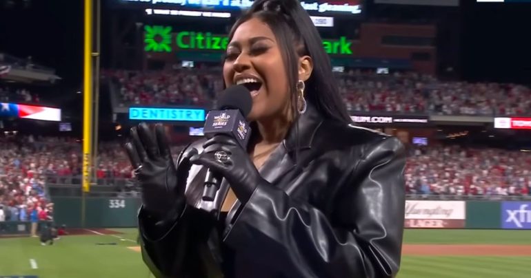 jazmine-sullivan-national-anthem-world-series