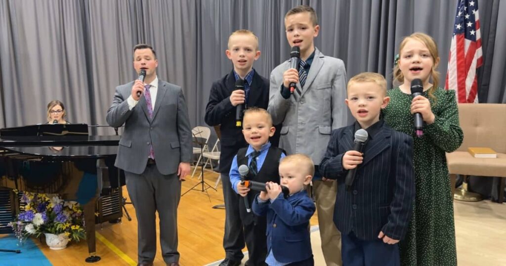 6 Kids Join Parents to Sing a Moving Rendition of 'It Is Well With My ...