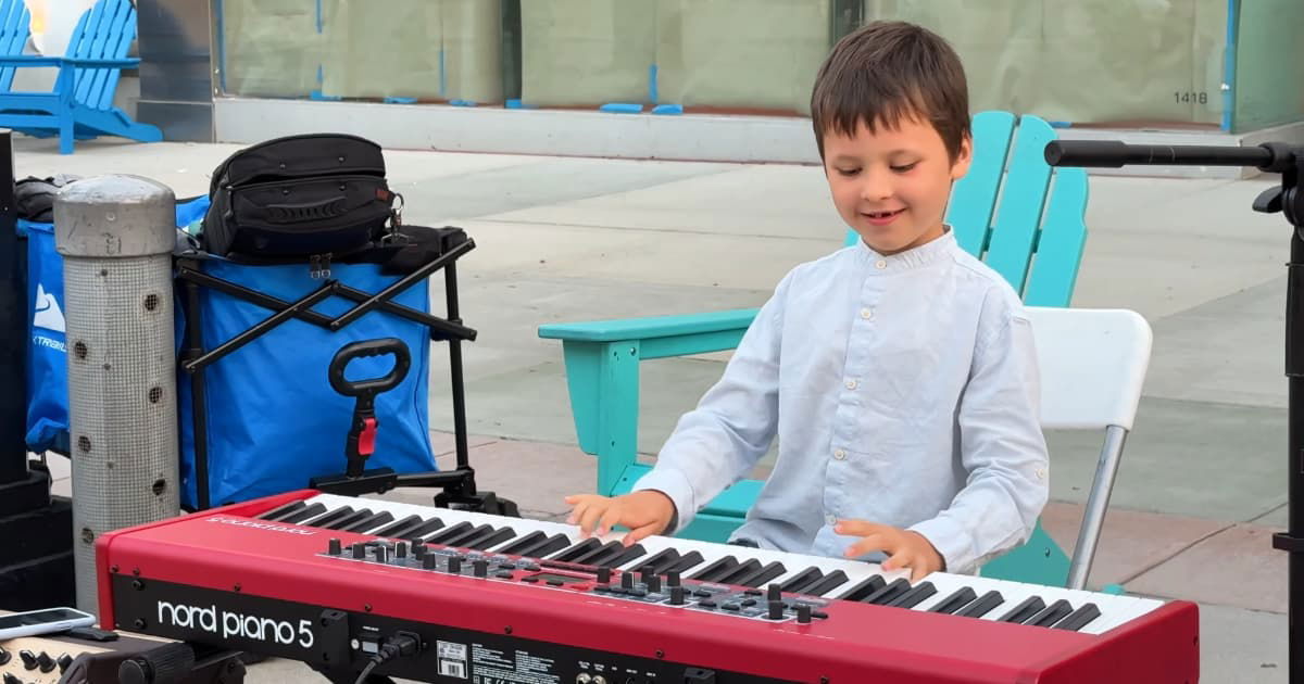 6 year old pianist