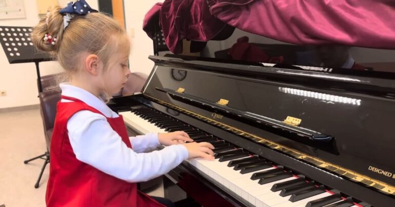 5 year old pianist nicole bresciani