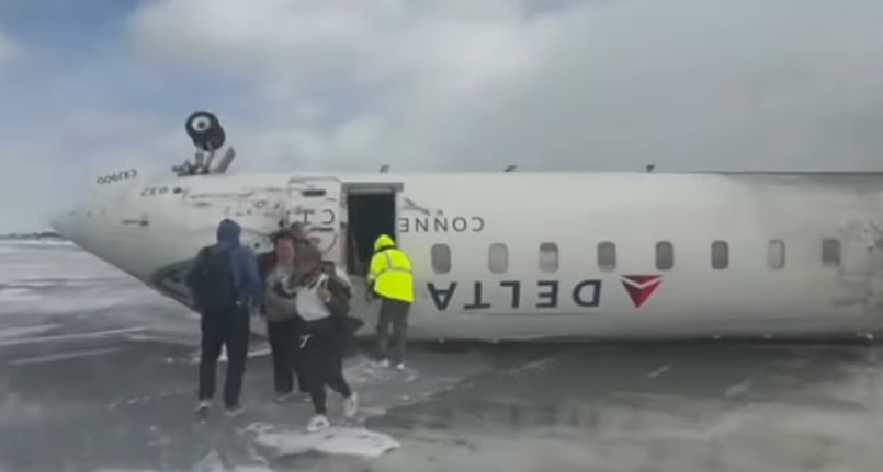 plane upside down crash