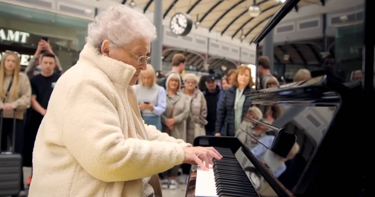 87 year old pianist diana